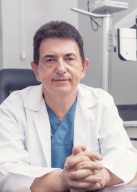 Op. Dr. Uğur Yaşar